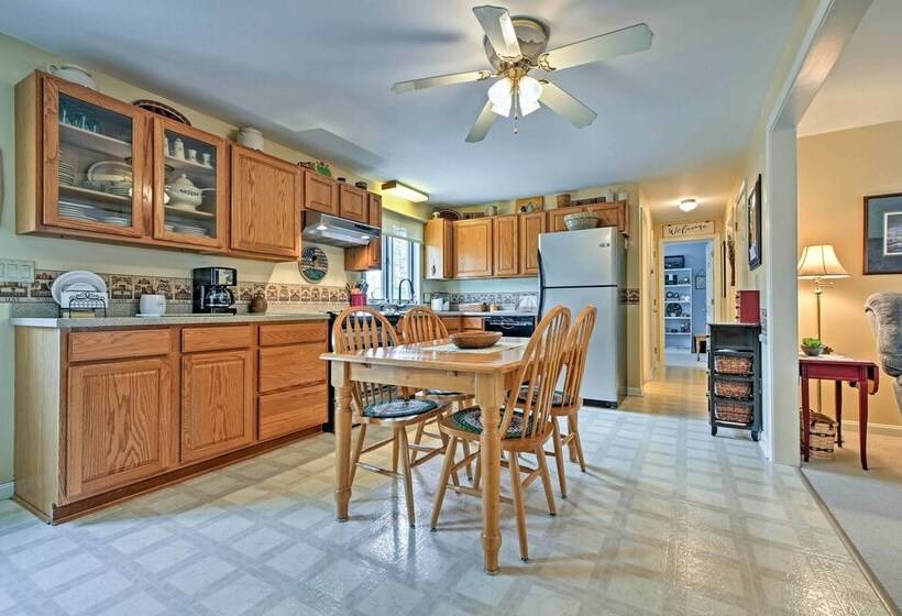 Charming Owls Head Retreat: 2 Mi To Rockland Coast