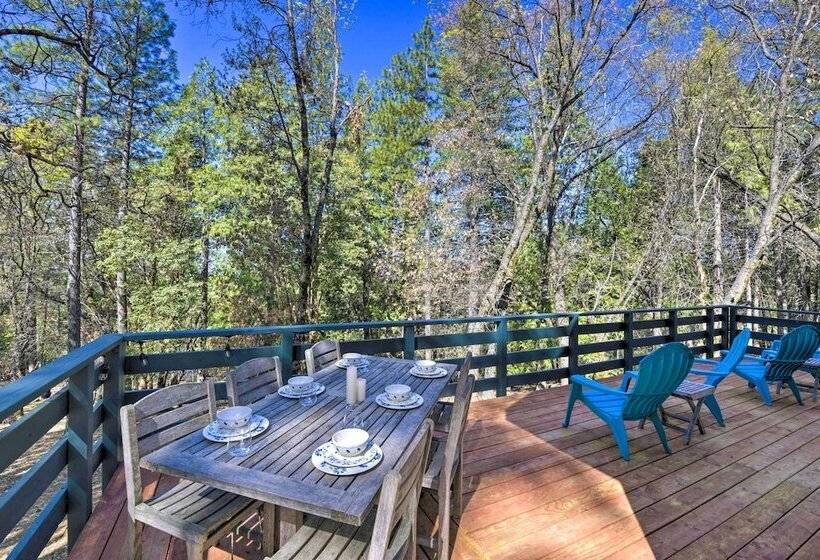Ski, Golf & Hike: Cabin W/ Deck In Pioneer!