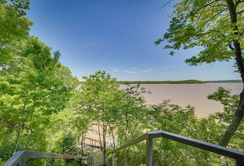 Waterfront Retreat W/ Deck On Lake Eufaula!