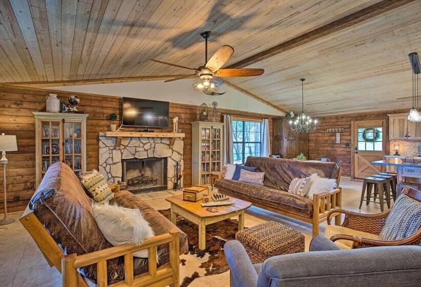 Chic Lakefront Cabin W/ Dock & Bluff Creek Views!