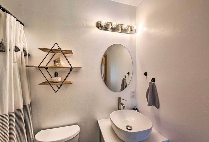 1 Mi To Hiking: Chic Show Low Escape W/ Fire Pit!