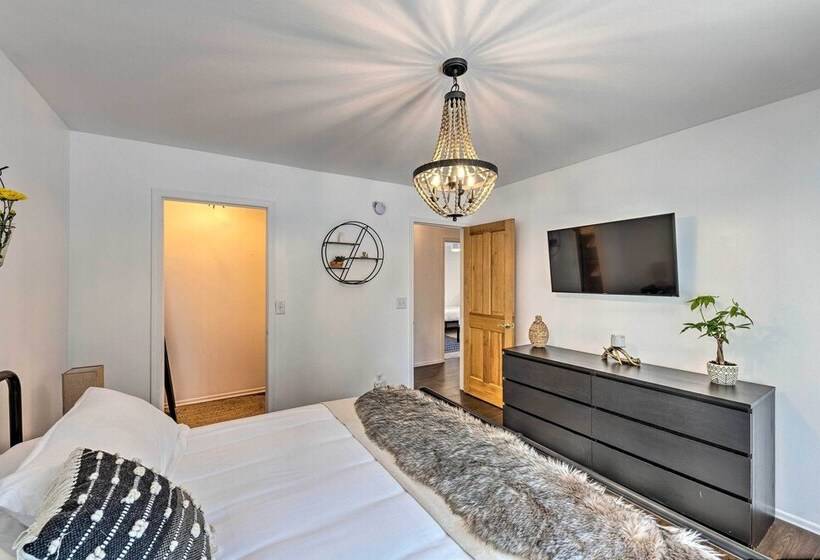 1 Mi To Hiking: Chic Show Low Escape W/ Fire Pit!