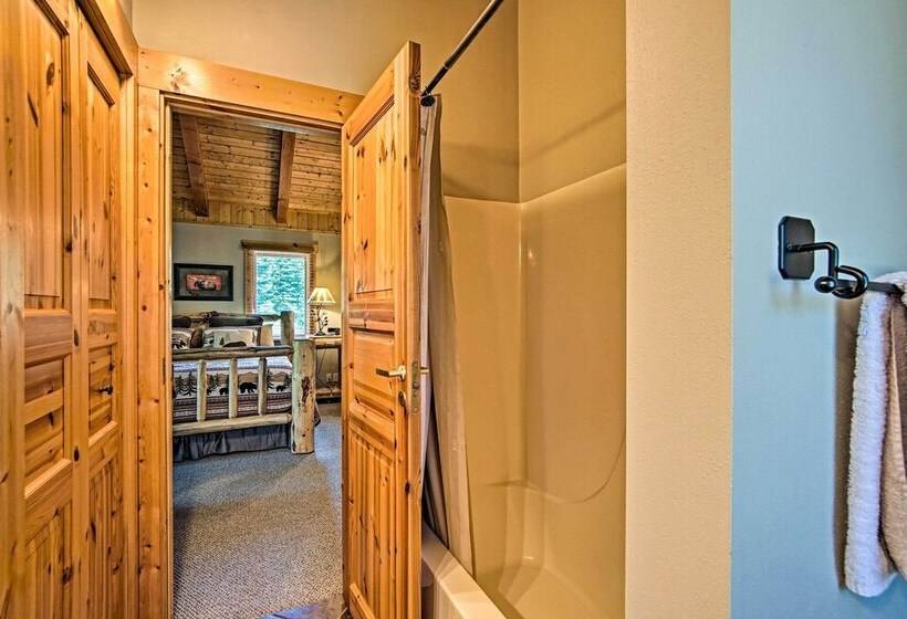 Cle Elum Mountain Cabin W/ Hot Tub & Trails!