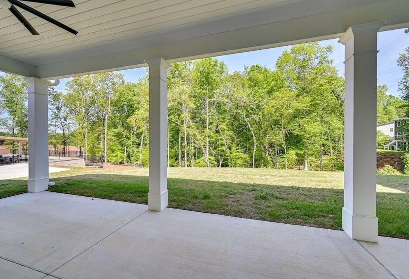 Clemson Home Near Memorial Stadium, Lake Hartwell!