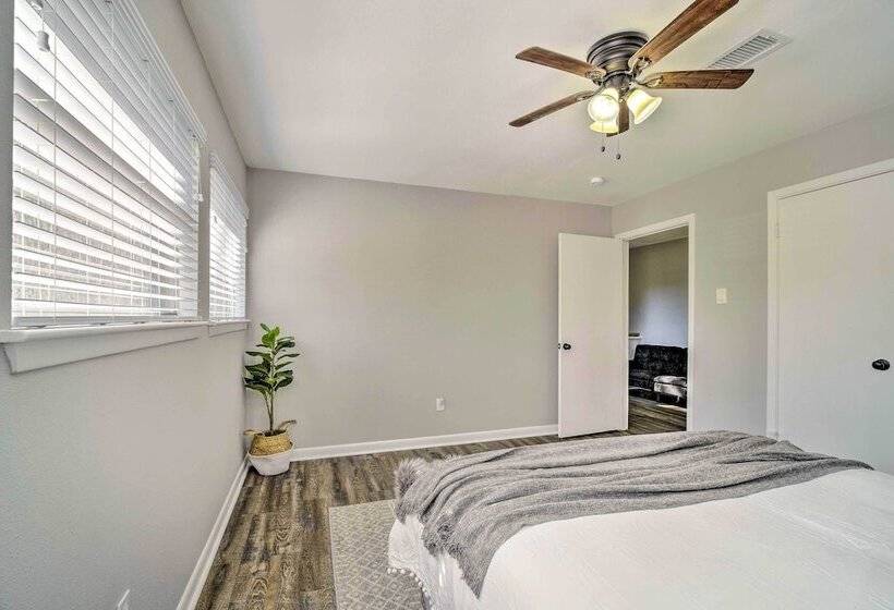 Coldspring Cottage < 1 Mi To Lake Livingston!