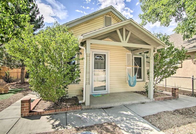 Colorado Springs Bungalow Walk To Downtown!