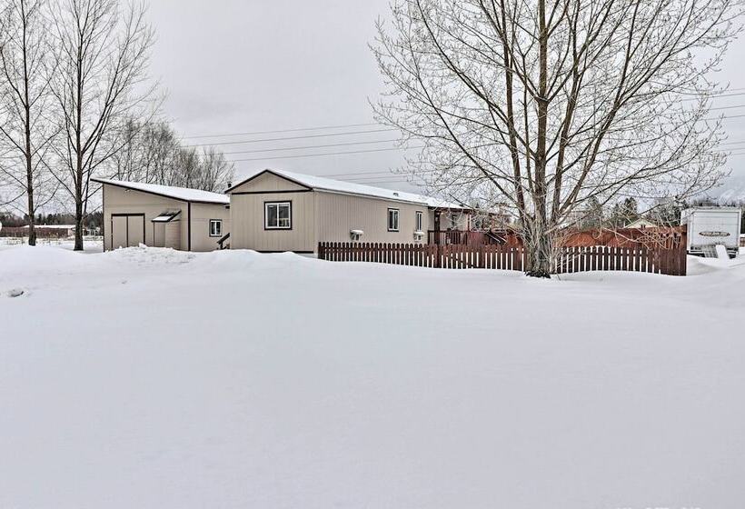 Columbia Falls Home ~ 22 Mi To Glacier Natl Park!