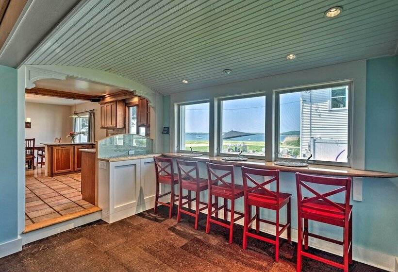 Common Fence Point Cottage W/ Ocean Views!
