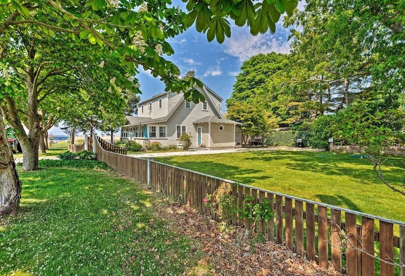 Common Fence Point Cottage W/ Ocean Views!