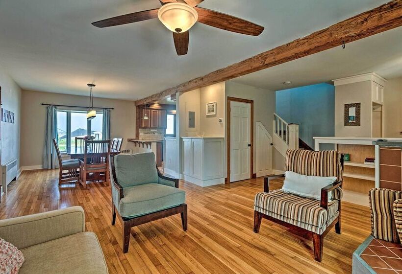 Common Fence Point Cottage W/ Ocean Views!