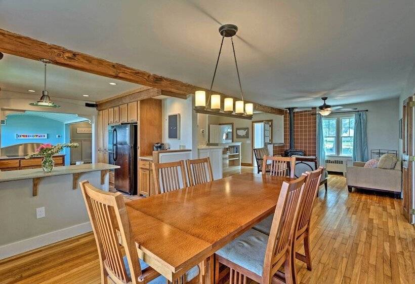 Common Fence Point Cottage W/ Ocean Views!