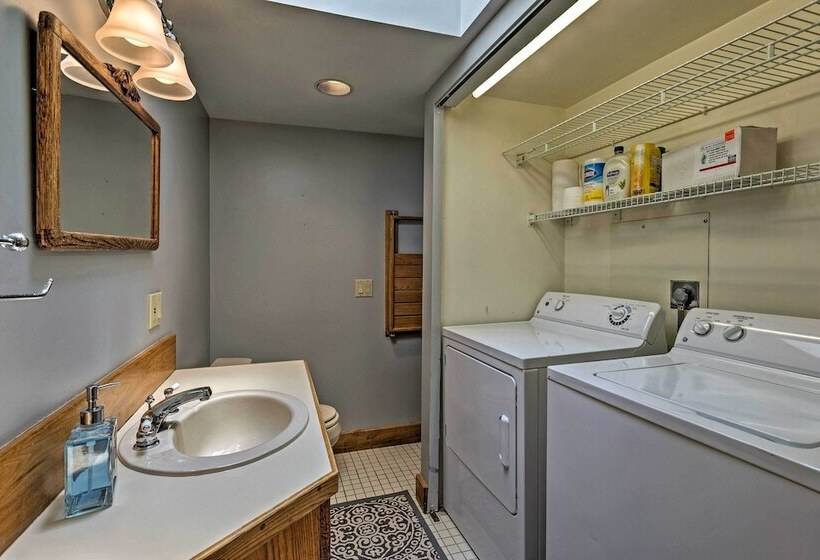 Common Fence Point Cottage W/ Ocean Views!