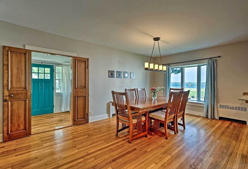 Common Fence Point Cottage W/ Ocean Views!