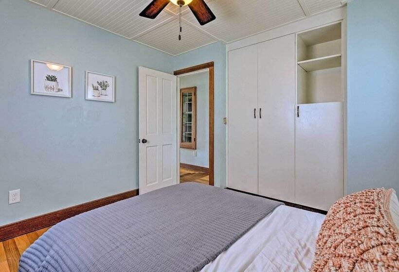 Common Fence Point Cottage W/ Ocean Views!