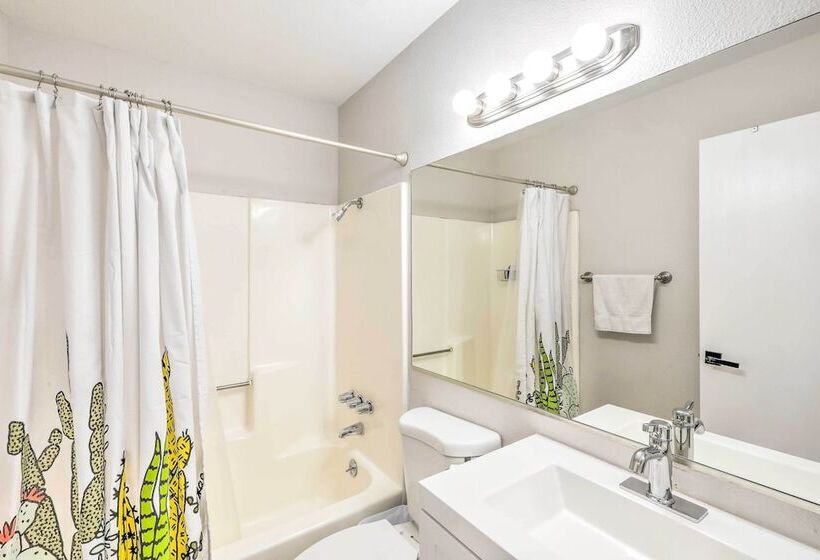 Idyllic Flagstaff Home: 3 Mi To Historic Downtown!