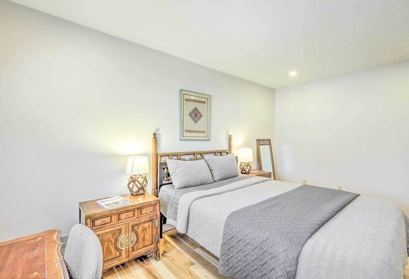 Idyllic Flagstaff Home: 3 Mi To Historic Downtown!