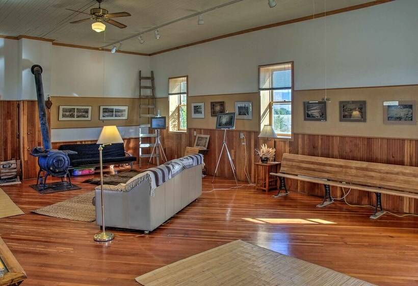Converted Historic Schoolhouse W/ Hot Tub & Views!