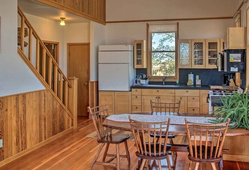Converted Historic Schoolhouse W/ Hot Tub & Views!