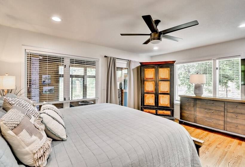 Cotter Home W/ Direct Access To White River!