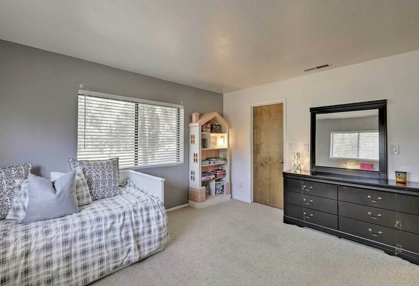 Country Club Home   18 Miles To Arizona Snowbowl!