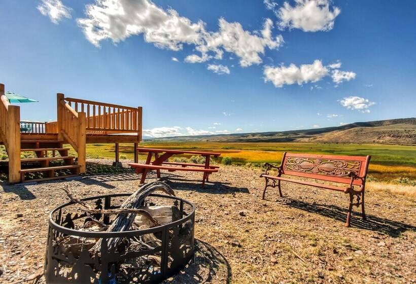 Secluded & Cozy Antimony Cabin W/ Fire Pit