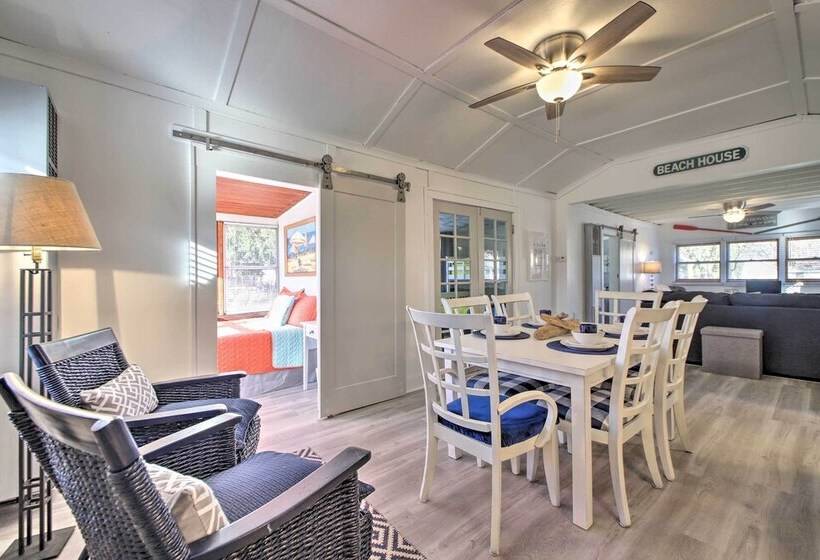 Cozy Cottage W/ Fire Pit: 1 Mi To Lake Mi Beaches!