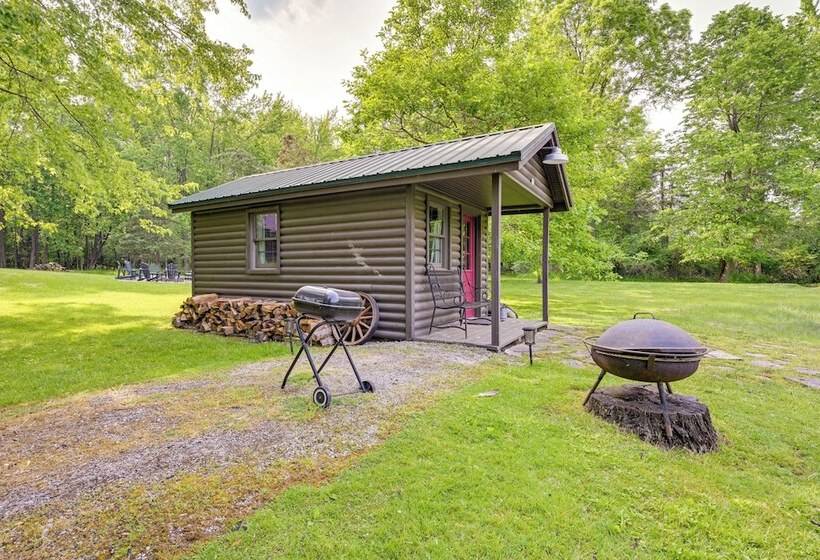 Custom Built Clarklake Cabin: Sauna & Cold Plunge!