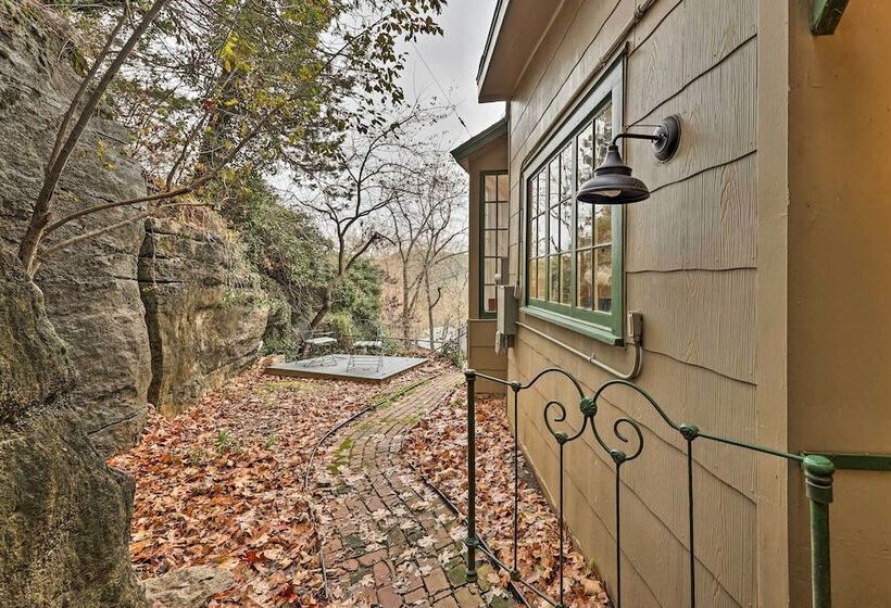 Cozy Eureka Springs Cottage, Walk To Dtwn!
