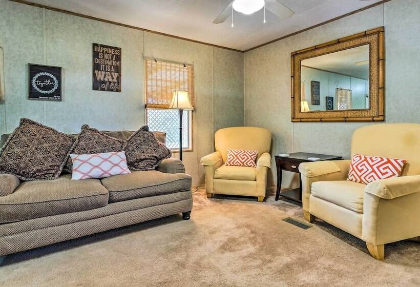 Cozy Gulf Breeze Home, 3 Mi To East Bay!