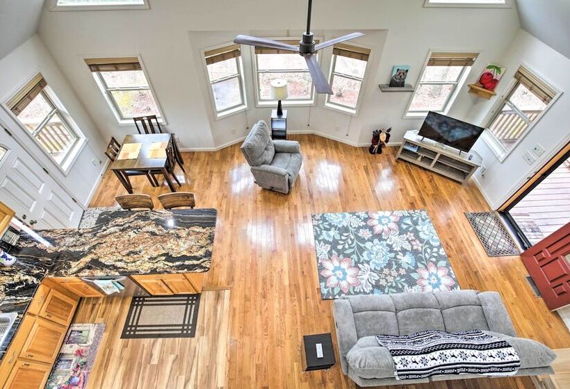 Cozy Hayesville Retreat W/ Deck & Mtn Views!