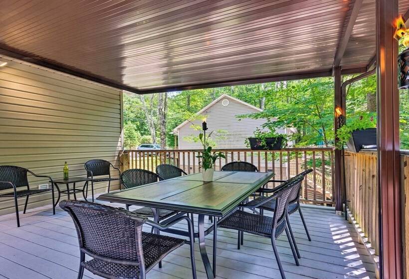 Beech Mountain Home W/ Covered Deck, Near Skiing!