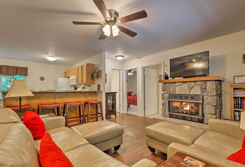 Beech Mountain Home W/ Covered Deck, Near Skiing!