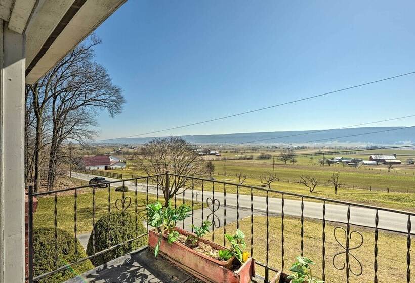Cozy Home W/ Private Patio & Views, Hiking On Site