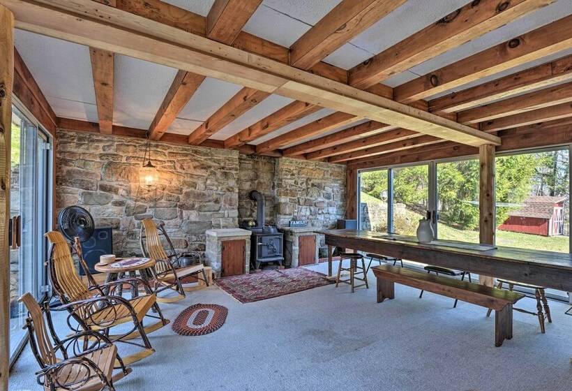 Cozy Home W/ Private Patio & Views, Hiking On Site