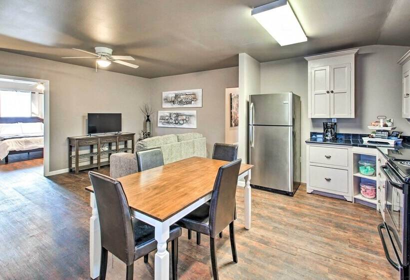 Modern Hot Springs Retreat ~ 8 Mi To Nat L Park