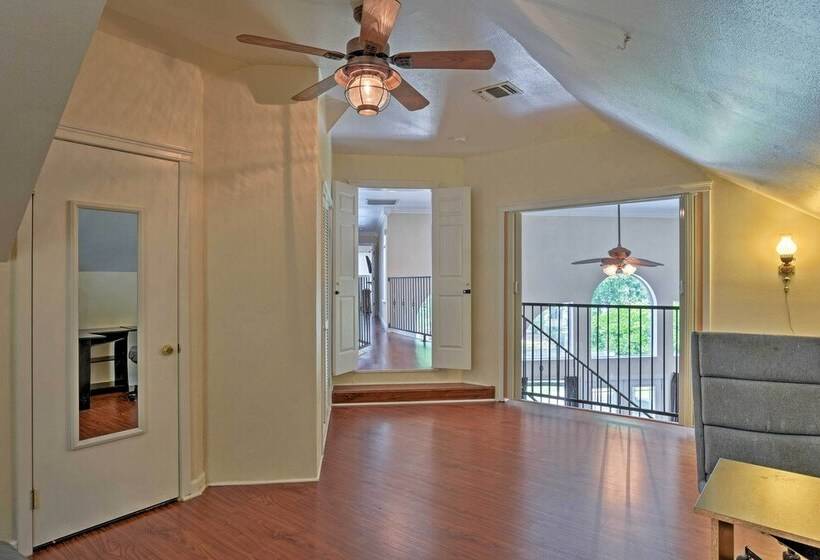 Cozy Lakefront Benton Home ~ 20 Mi To Shreveport!