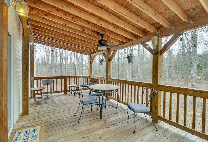 Cozy Louisa Cottage Stay W/ Fire Pit!