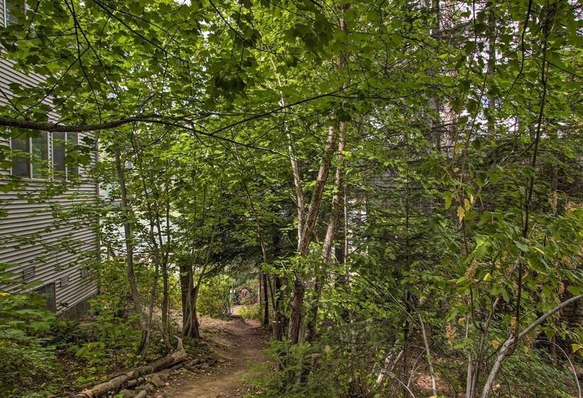 Cozy Pet Friendly Coeur D Alene Lake Cottage!