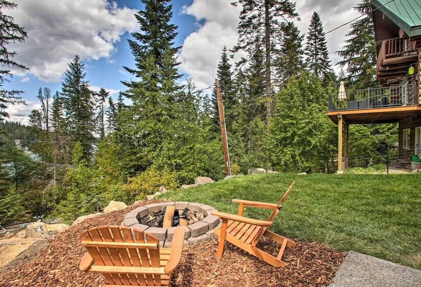 Cozy Pet Friendly Coeur D Alene Lake Cottage!