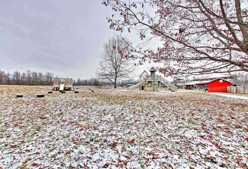 Cozy Retreat W/ Porch & Double Jj Resort Access!