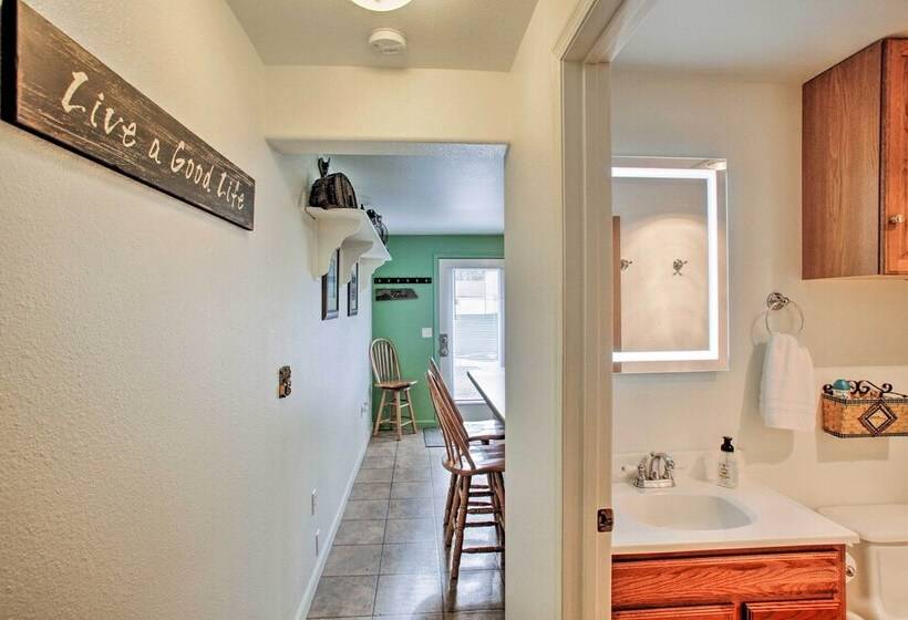 Cozy Winchester Lake Cabin: Hunting/fishing Haven!