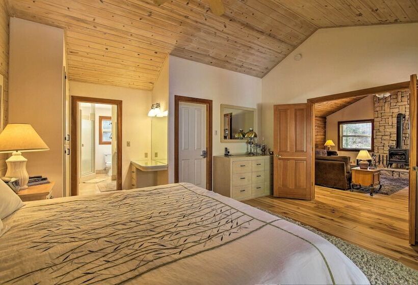 5 Mi To Hiking: Custom Cabin W/ Deck In Arnold!