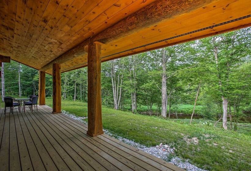 Custom Log Cabin W/ Deck & 45 Acres By Pine River!