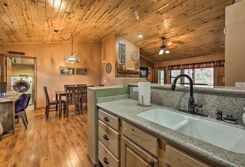 3 Mi To Fool Hollow Lake: Cozy Cabin W/ Deck