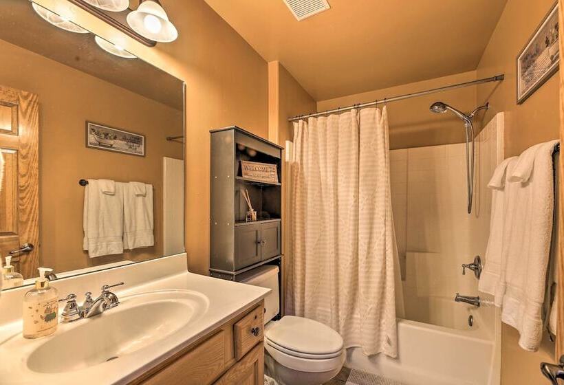 3 Mi To Fool Hollow Lake: Cozy Cabin W/ Deck