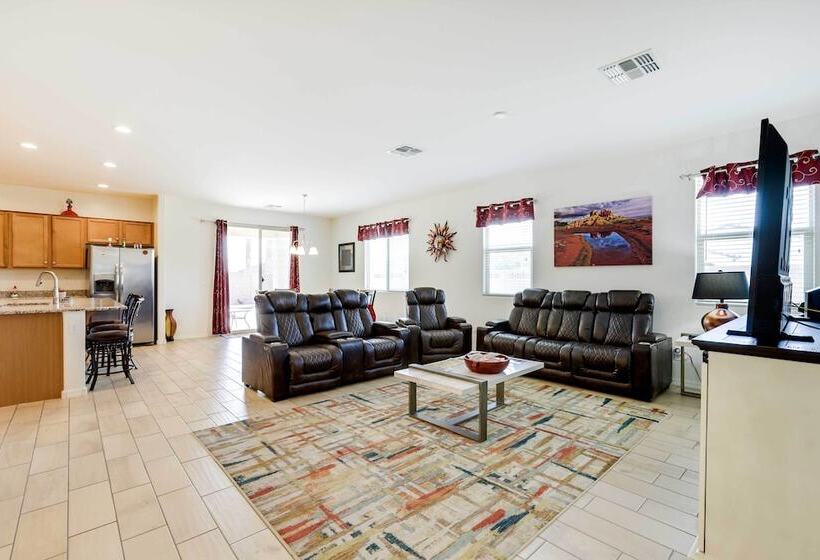 Desert Den W/ Pool   3 Miles To Goodyear Ballpark!