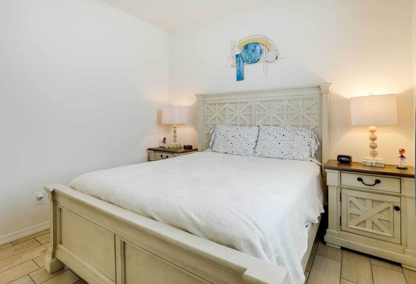 Desert Den W/ Pool   3 Miles To Goodyear Ballpark!