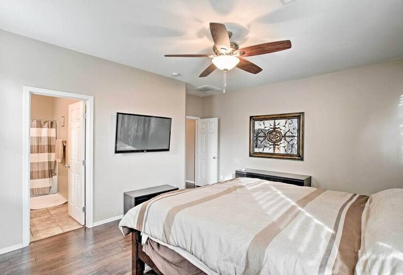 Dog Friendly Arizona Retreat W/ Patio & Grill!