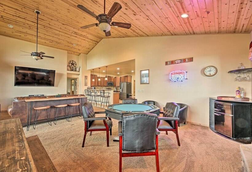 Dog Friendly Show Low Cabin W/ Deck & Views!