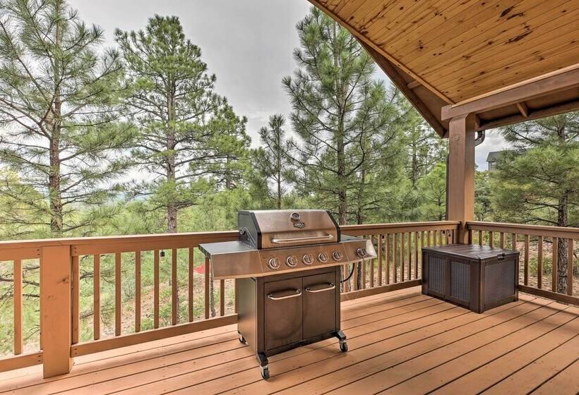 Dog Friendly Show Low Cabin W/ Deck & Views!